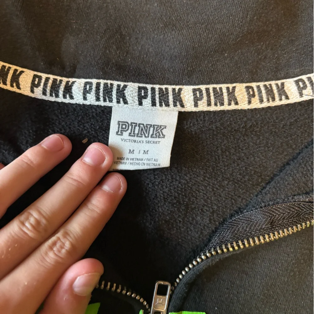 VS PINK Quarter Zip Sweater Size M - Picture 3 of 4